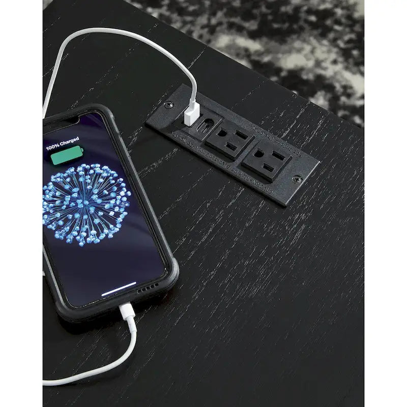 Black Chairside End Table with USB Charging – 1 Person